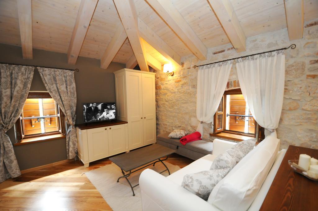 Bed & Breakfast Korta Gira Buici  Værelse billede